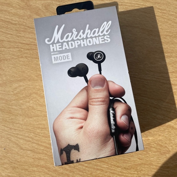 NWT Marshall Mode Wired Headphones - Picture 6 of 9